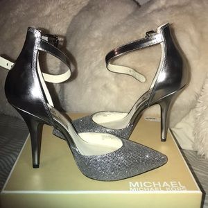 Michael Kors heals